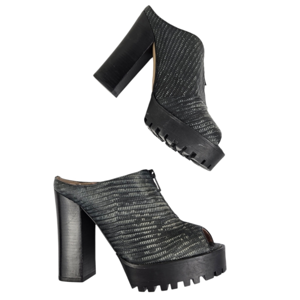 Intentionally Blank Bestow Chunky Heels Women's Size 8.5-9 EU39 Gray Snake